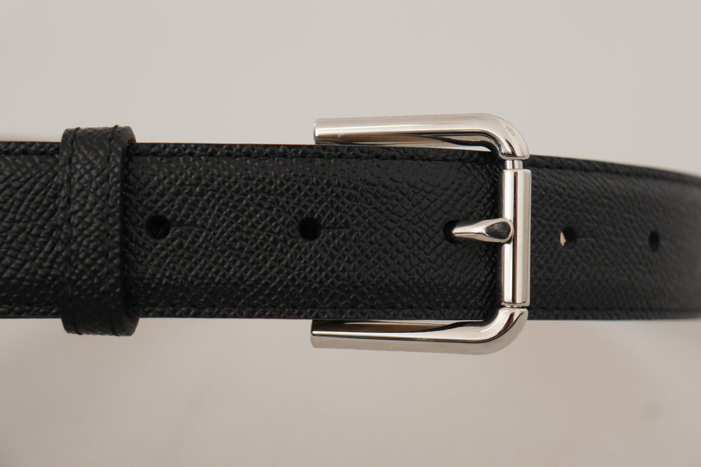 Cinturón de cuero auténtico negro elegante