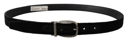 Elegante cinturón de diseño de terciopelo negro