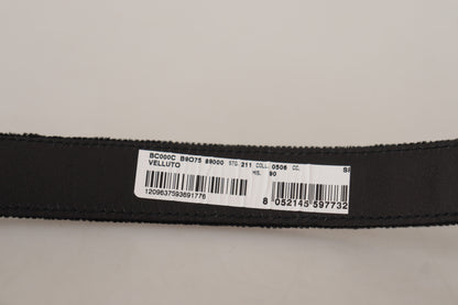 Elegante cinturón de diseño de terciopelo negro