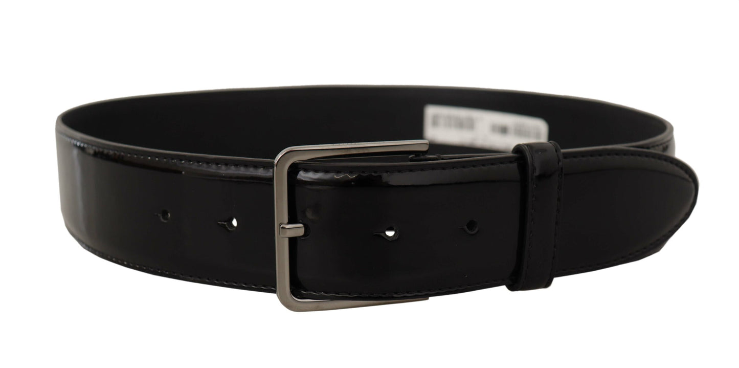 Cinturón elegante de cuero negro