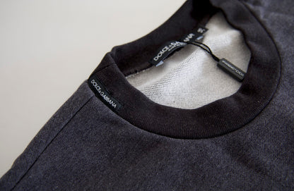 Elegante suéter gris oscuro de cuello redondo