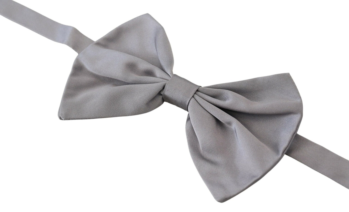 Elegante pajarita de seda gris plata