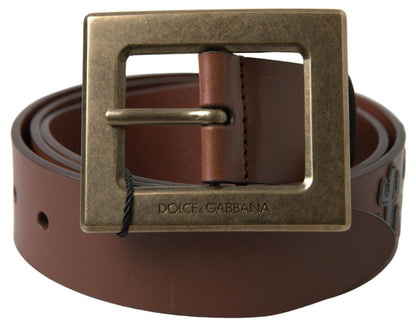 Cinturón de cuero elegante con hebilla de metal