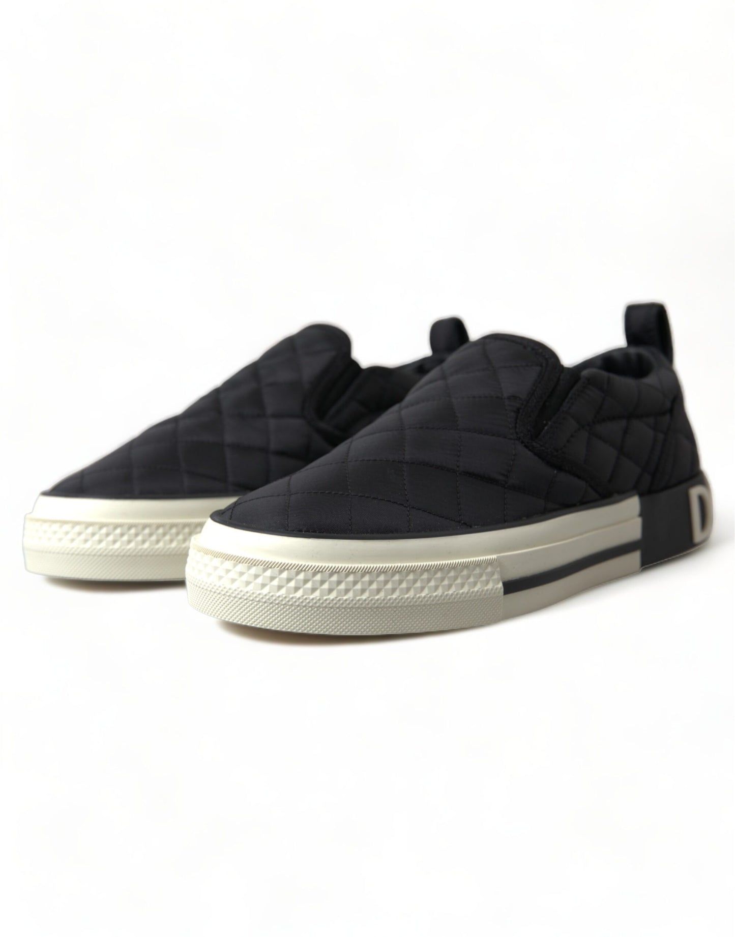 Elegantes zapatillas de lona acolchada negra