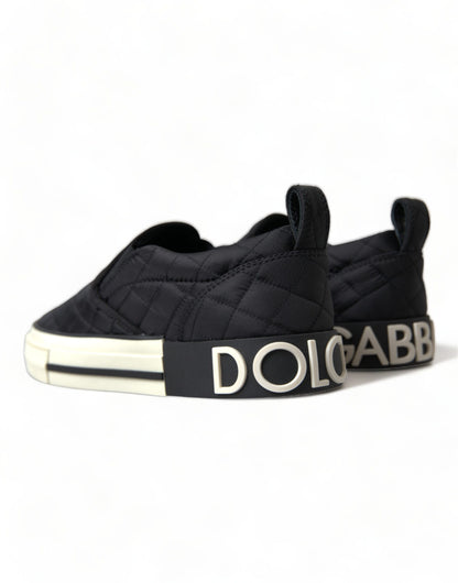 Elegantes zapatillas de lona acolchada negra