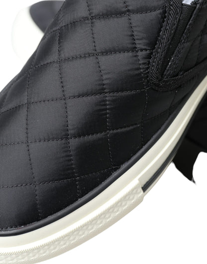 Elegantes zapatillas de lona acolchada negra
