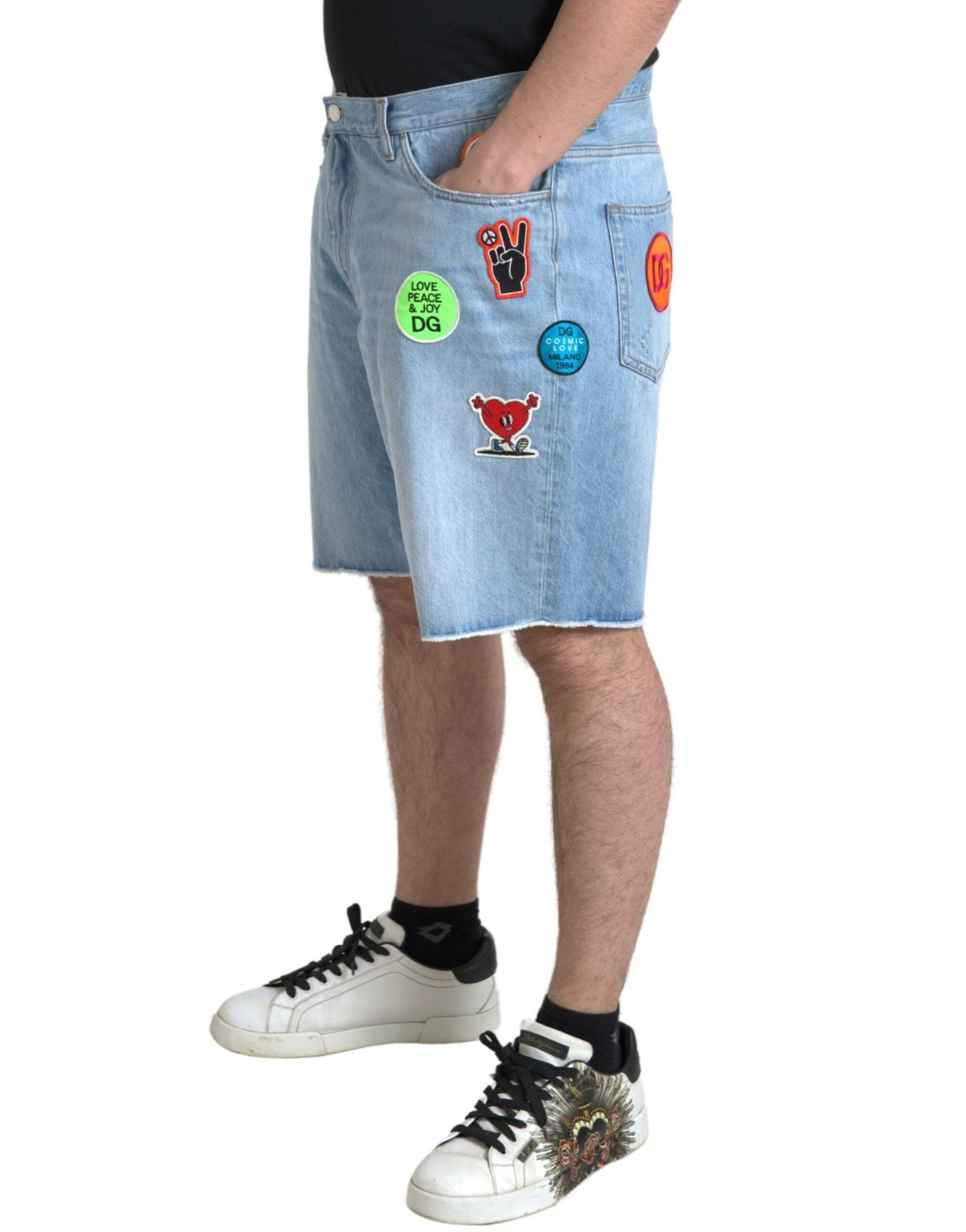 Elegantes pantalones cortos bermudas de mezclilla azul claro