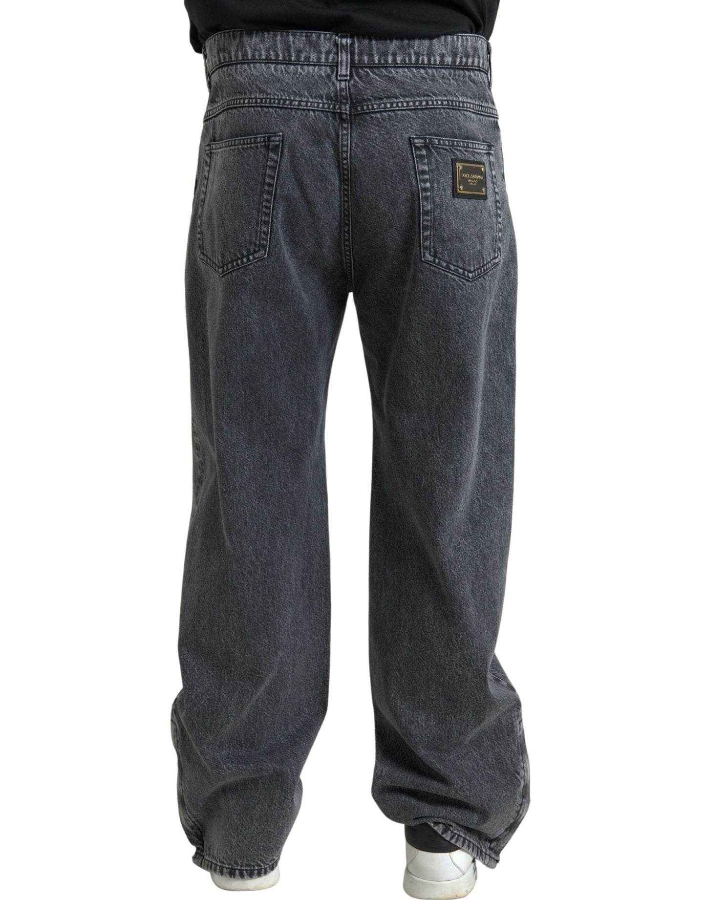 Elegantes vaqueros rectos de mezclilla gris oscuro