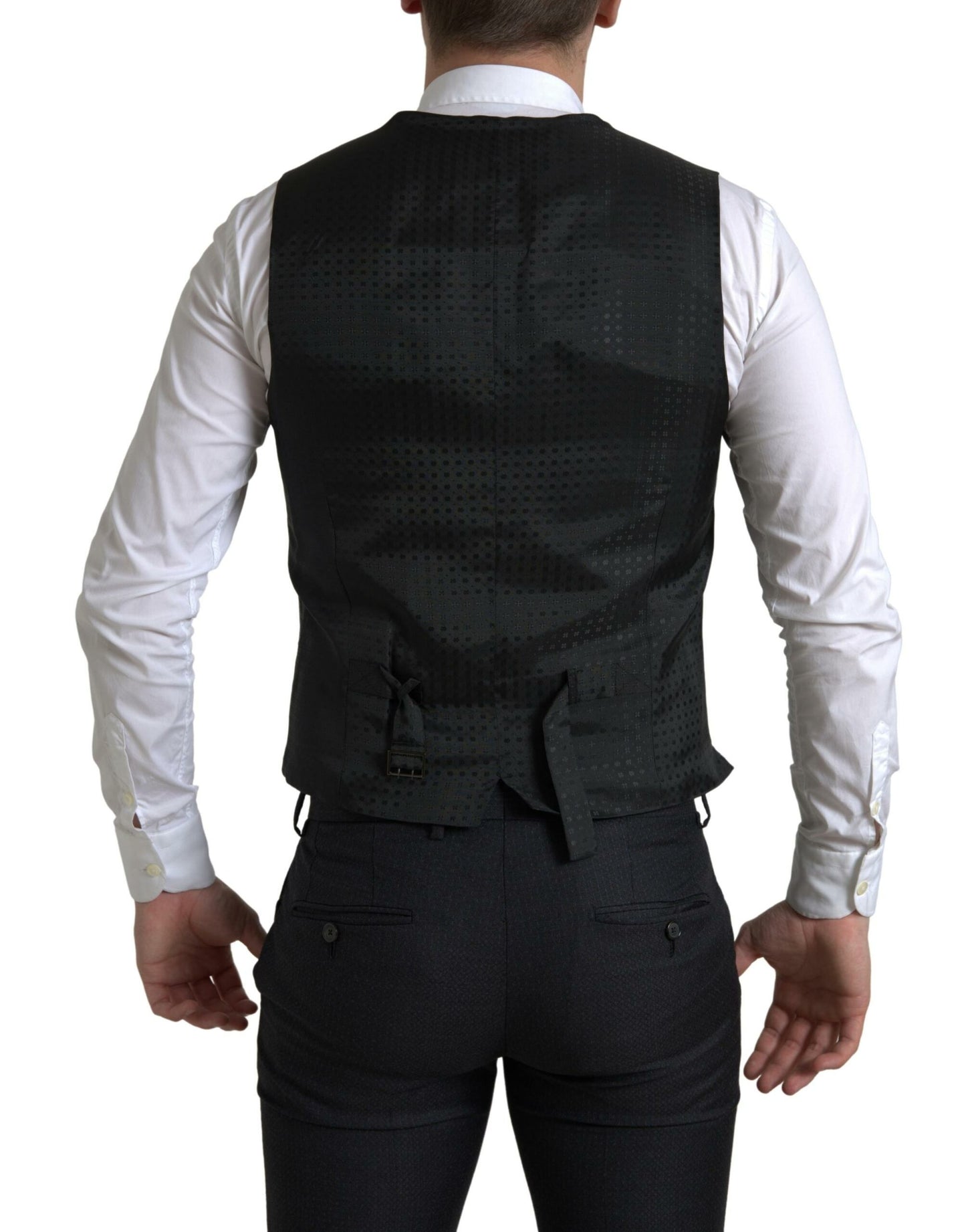 Elegante traje de tres piezas de corte entallado de Martini negro