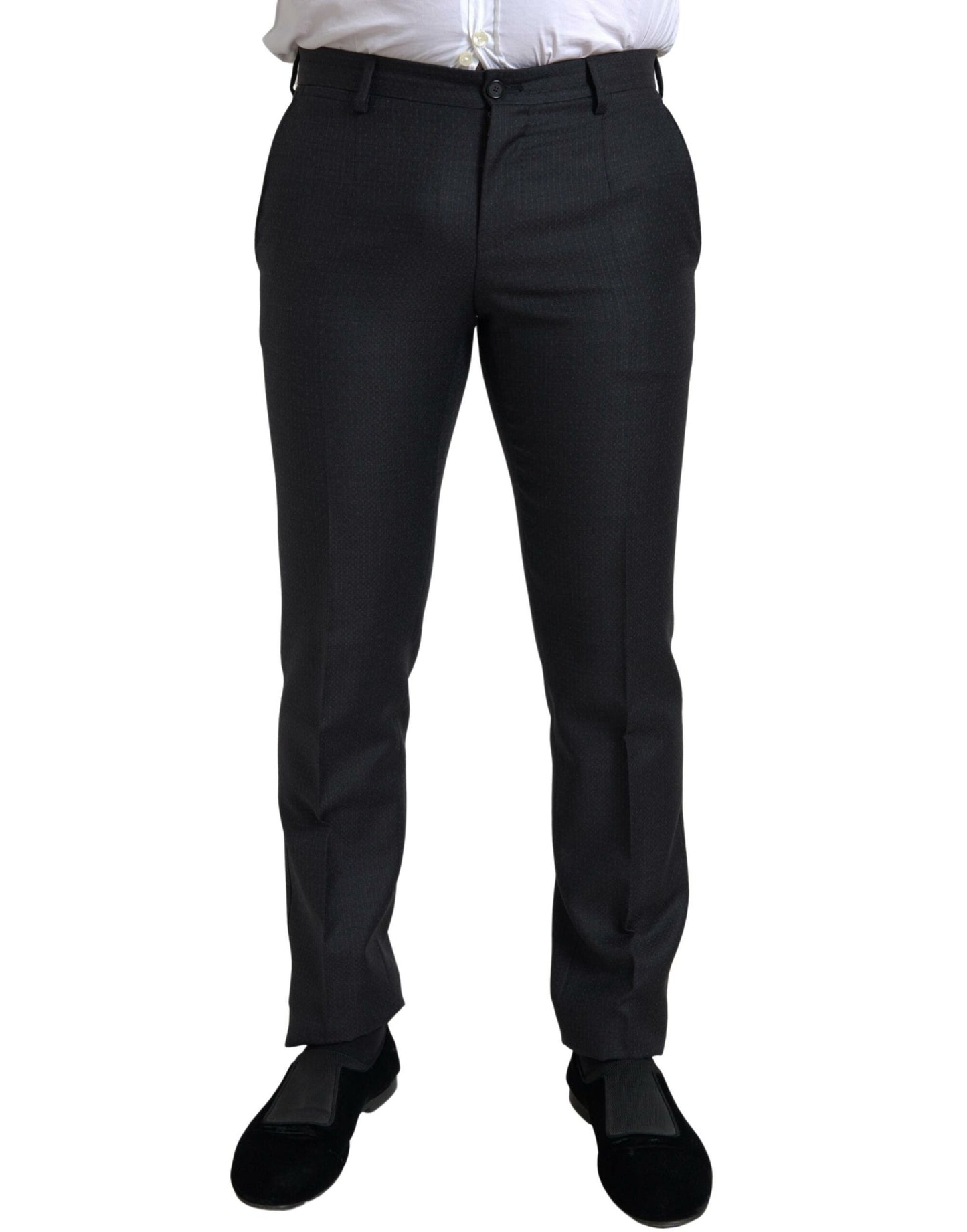 Elegante traje de tres piezas de corte entallado de Martini negro