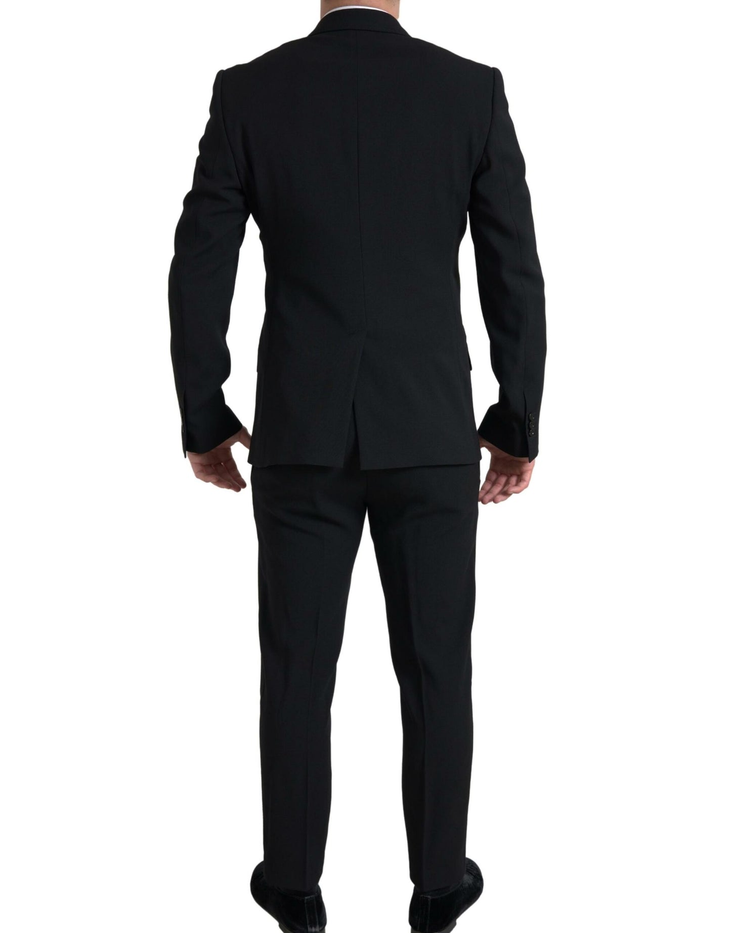 Elegante traje cruzado de corte entallado