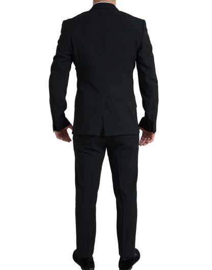 Elegante traje cruzado de corte entallado