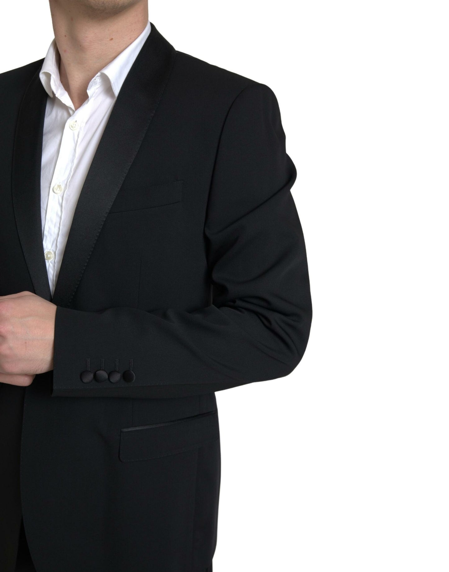 Elegante traje negro ajustado de dos piezas