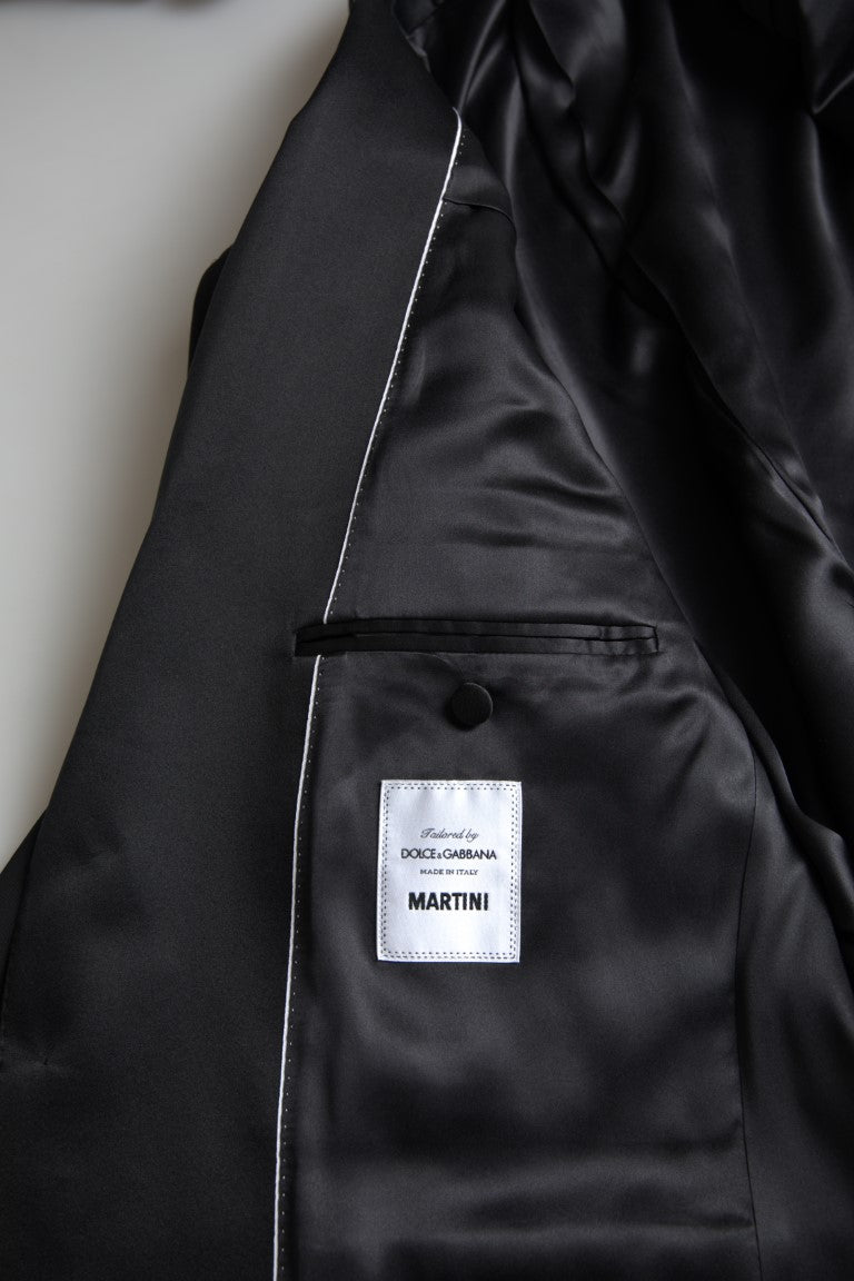 Elegante traje negro ajustado de dos piezas