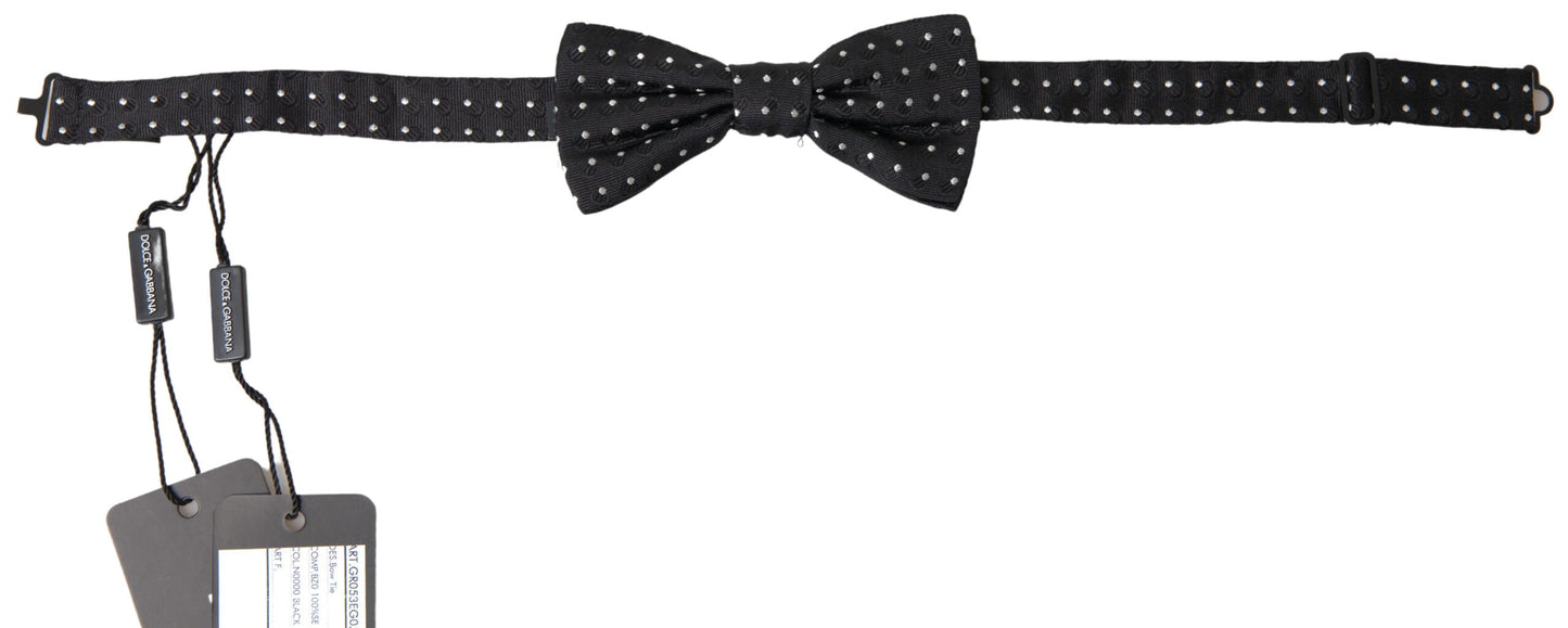 elegante pajarita de seda negra