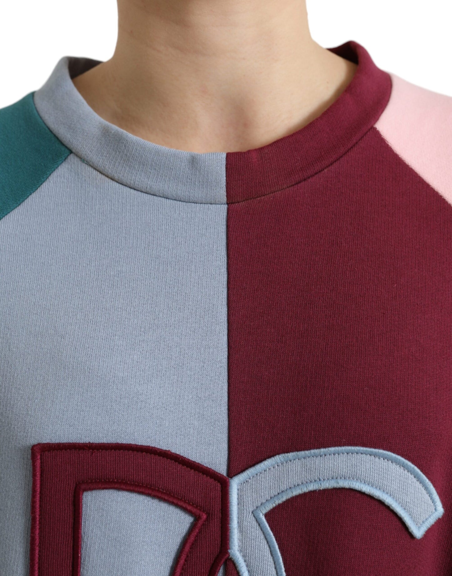 Elegante suéter de algodón con cuello redondo multicolor