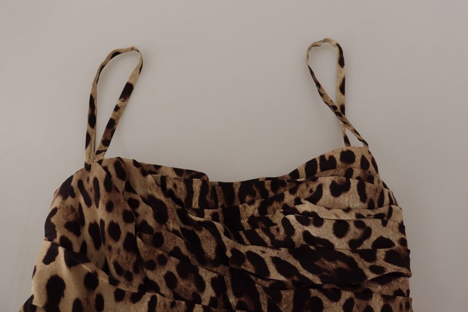 Elegante vestido de cady con estampado de leopardo