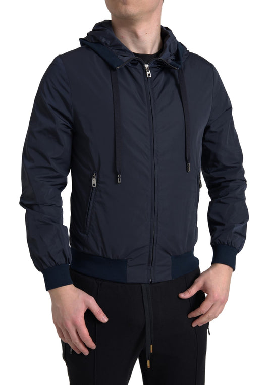 Elegante sudadera azul con capucha y cierre de cremallera