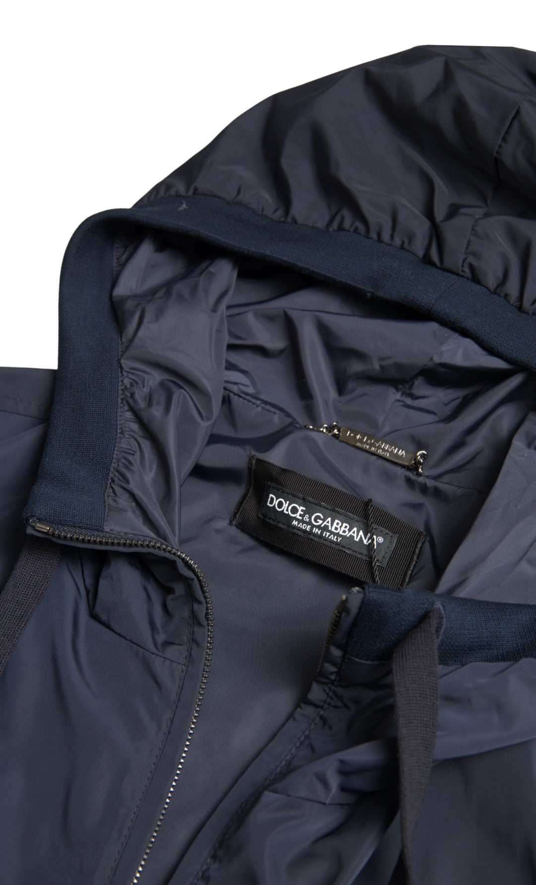 Elegante sudadera azul con capucha y cierre de cremallera