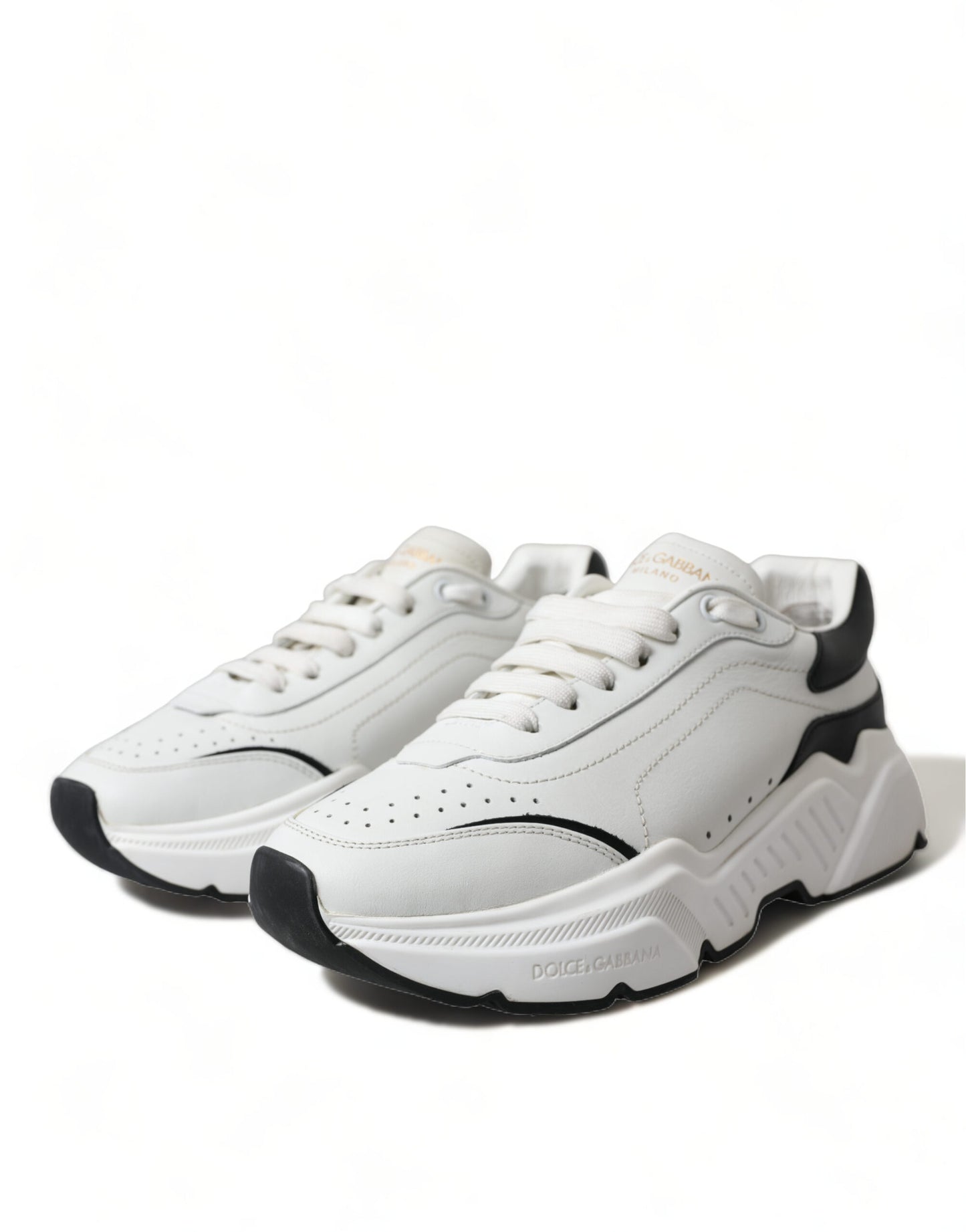 Elegantes zapatillas Daymaster de piel en blanco y negro