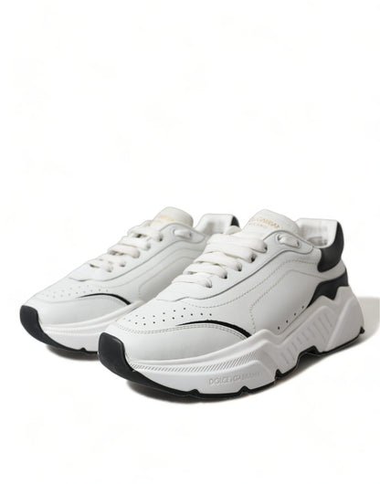 Elegantes zapatillas Daymaster de piel en blanco y negro