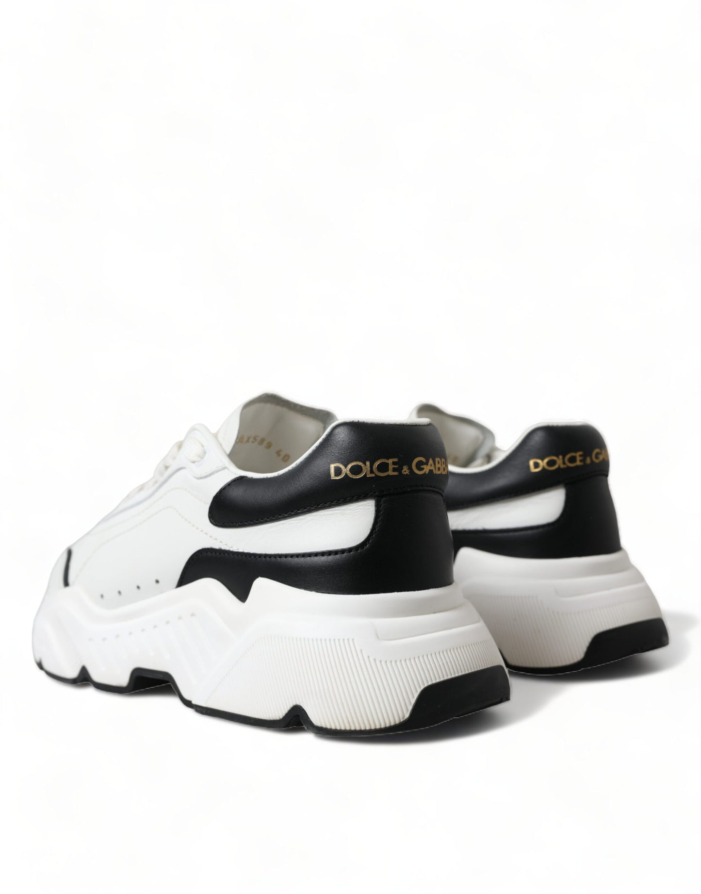 Elegantes zapatillas Daymaster de piel en blanco y negro