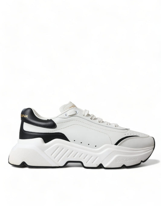 Elegantes zapatillas Daymaster de piel en blanco y negro