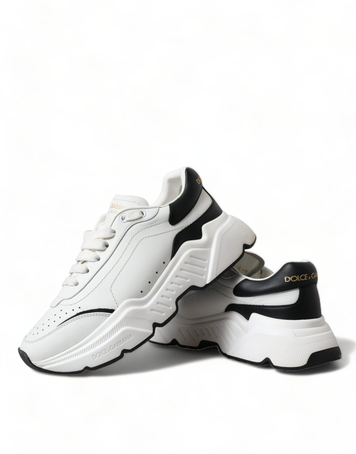 Elegantes zapatillas Daymaster de piel en blanco y negro