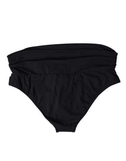 Elegante braguita de bikini negra: máxima elegancia playera