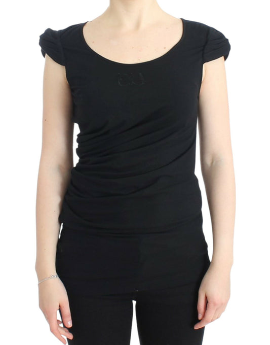 Elegante top negro con mangas cortas