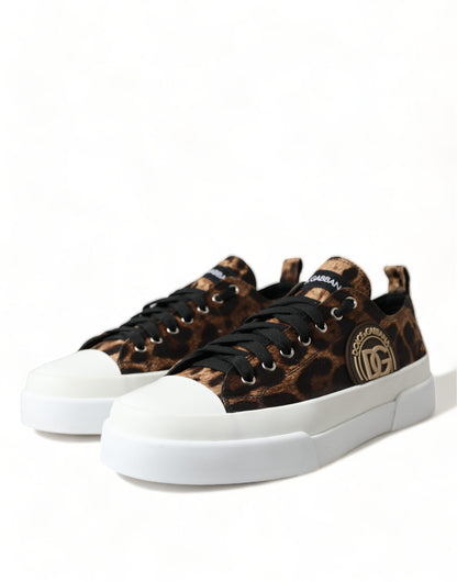 Elegantes zapatillas casuales con estampado de leopardo