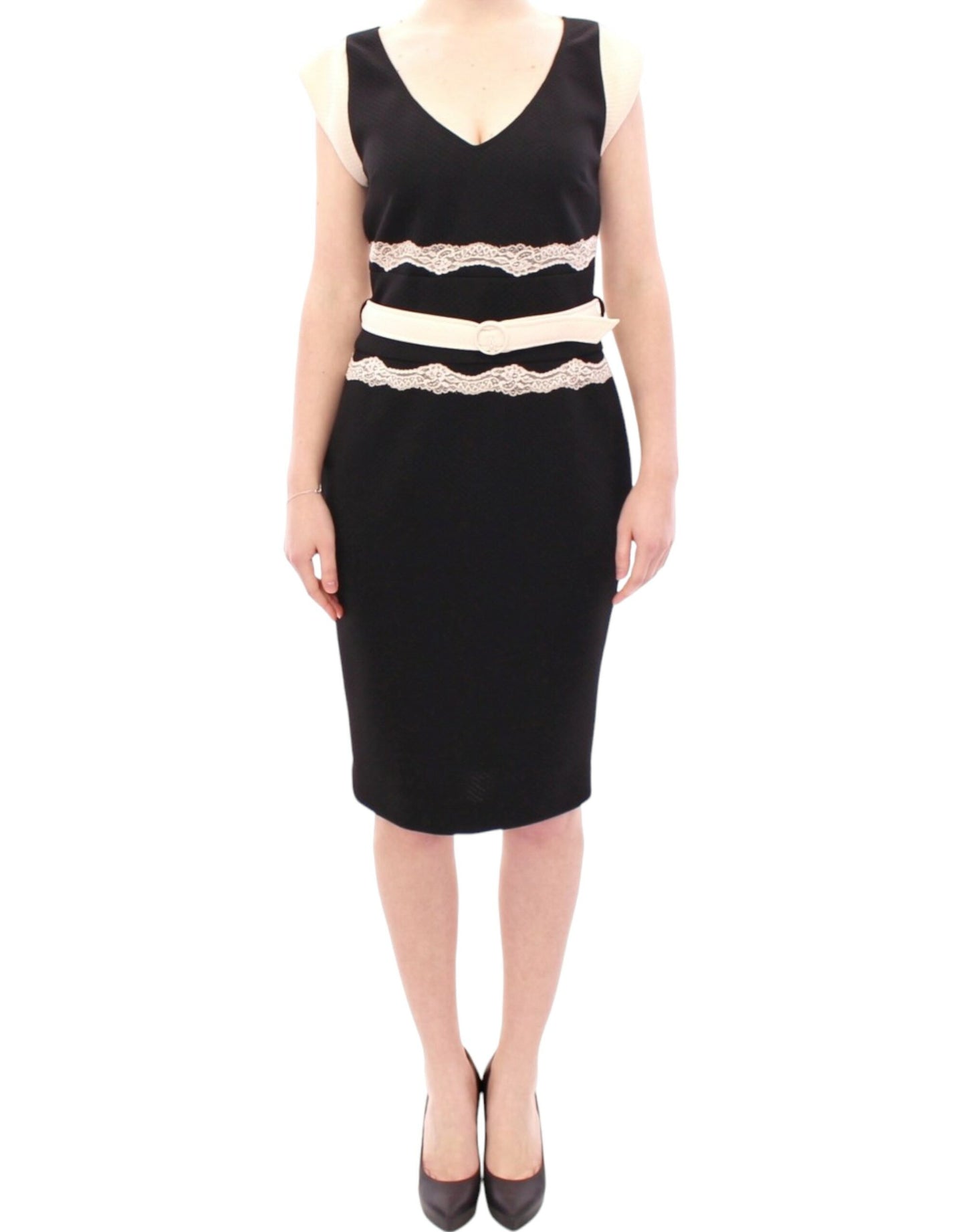 Elegante vestido de encaje en negro y beige