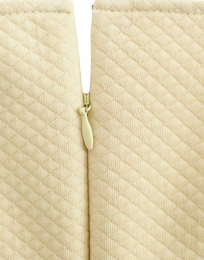 Elegante vestido de encaje en negro y beige