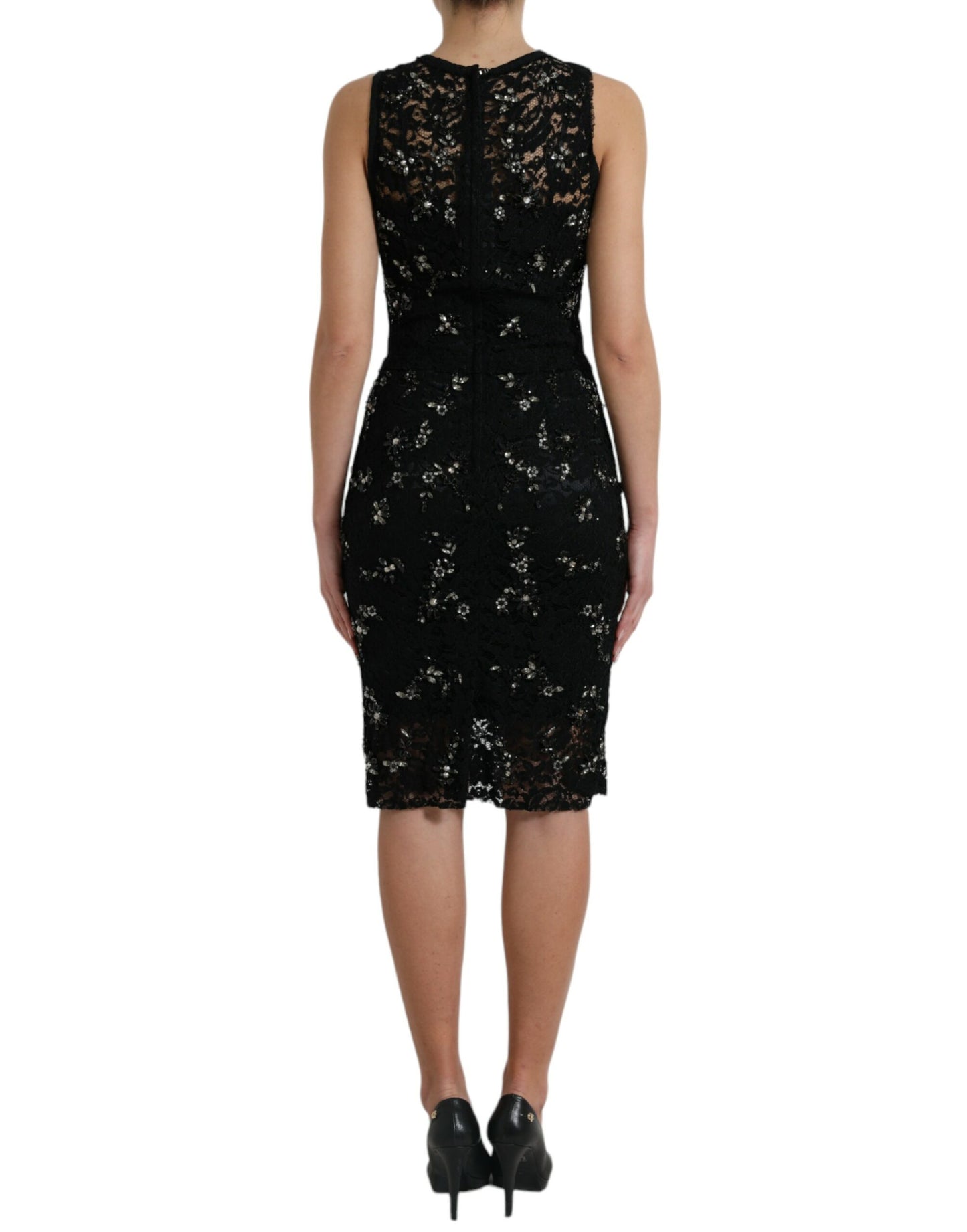 Exquisito vestido negro con encaje floral y cristales