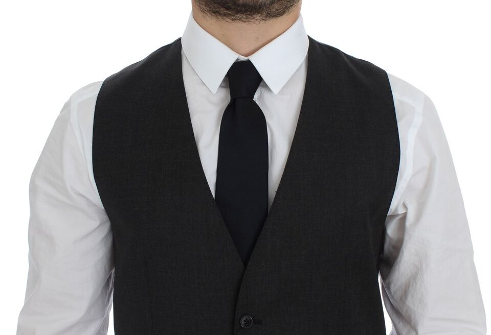 Elegante chaleco formal de lana gris
