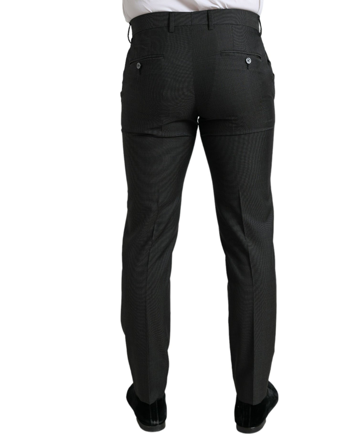 Elegantes pantalones de vestir ajustados en gris oscuro