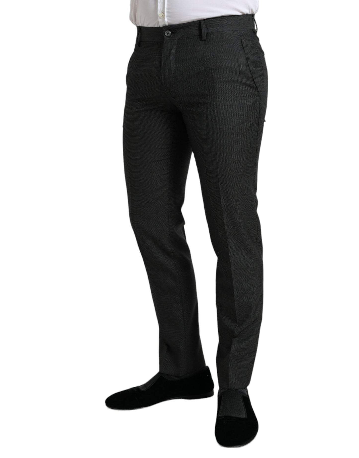 Elegantes pantalones de vestir ajustados en gris oscuro