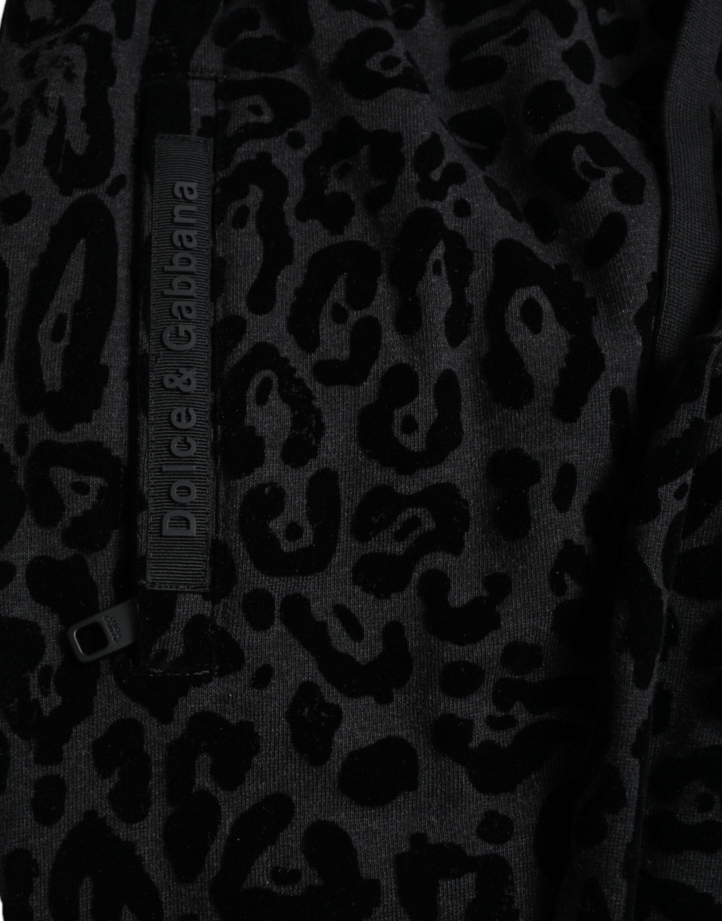 Elegantes joggers de leopardo para hombre