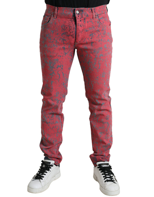 Vaqueros ajustados con efecto tie-dye rojo