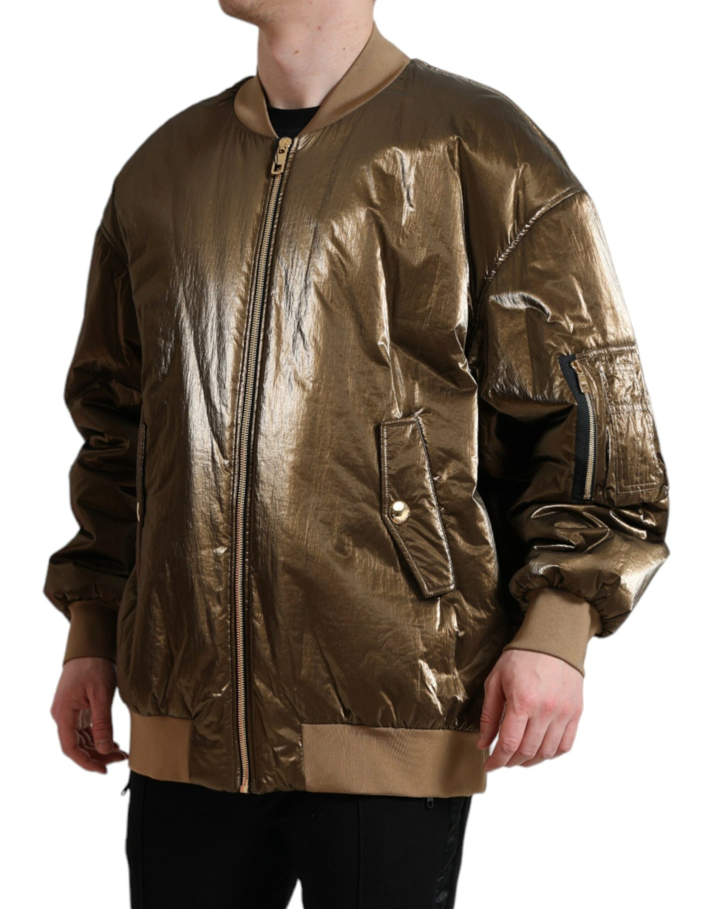 Elegante chaqueta bomber de color bronce