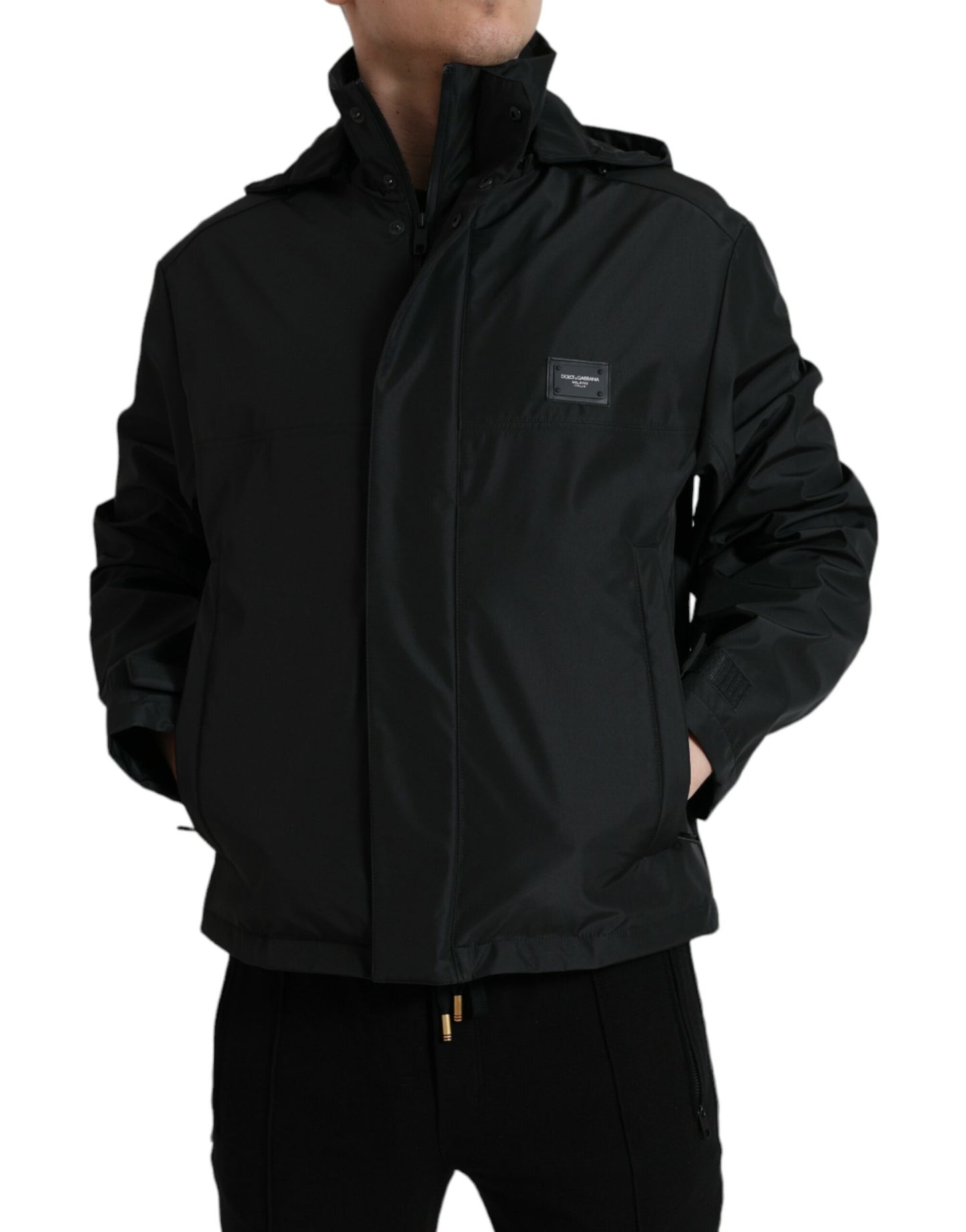 Chaqueta cortavientos negra elegante