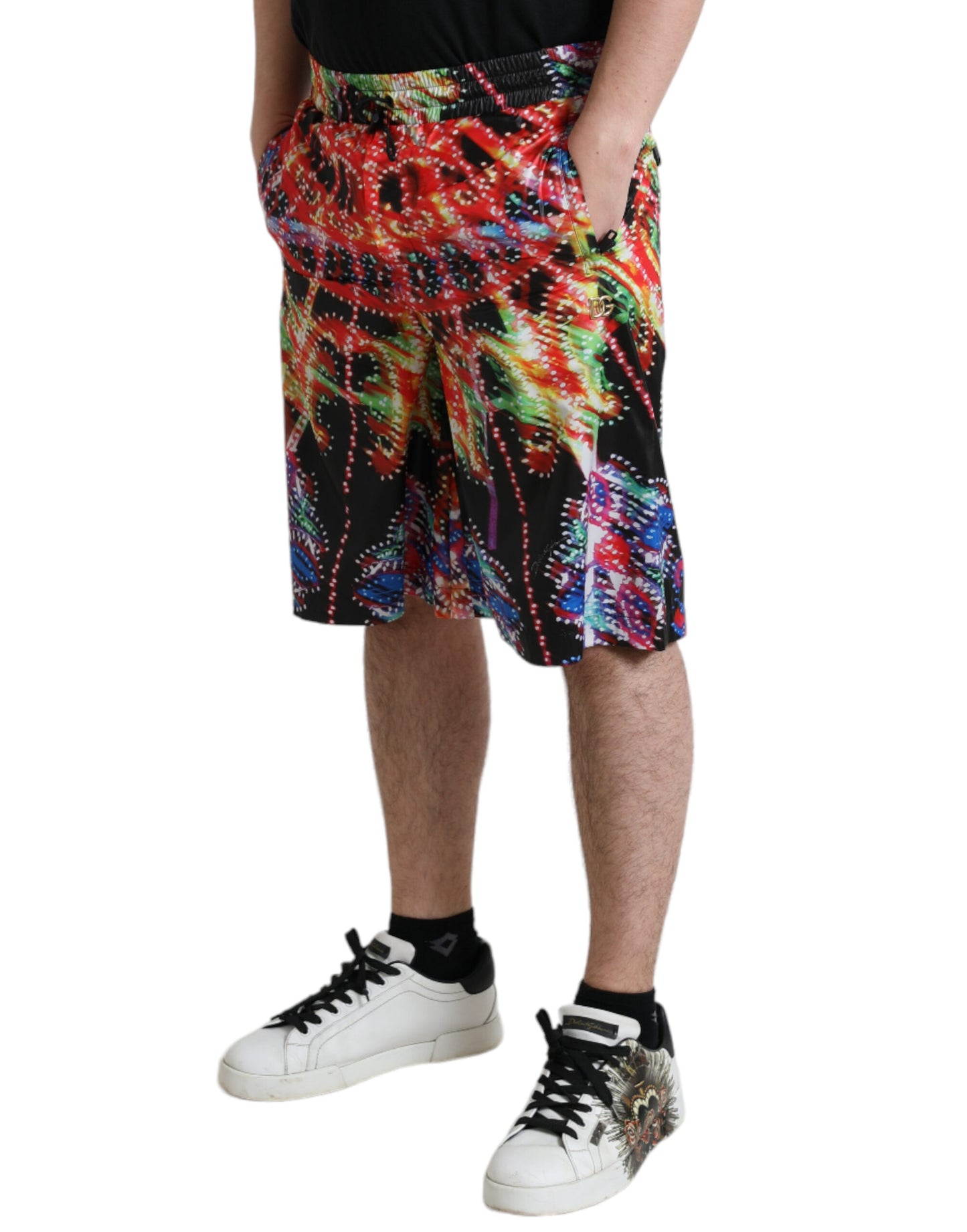 Bermudas elegantes con estampado de luminarias