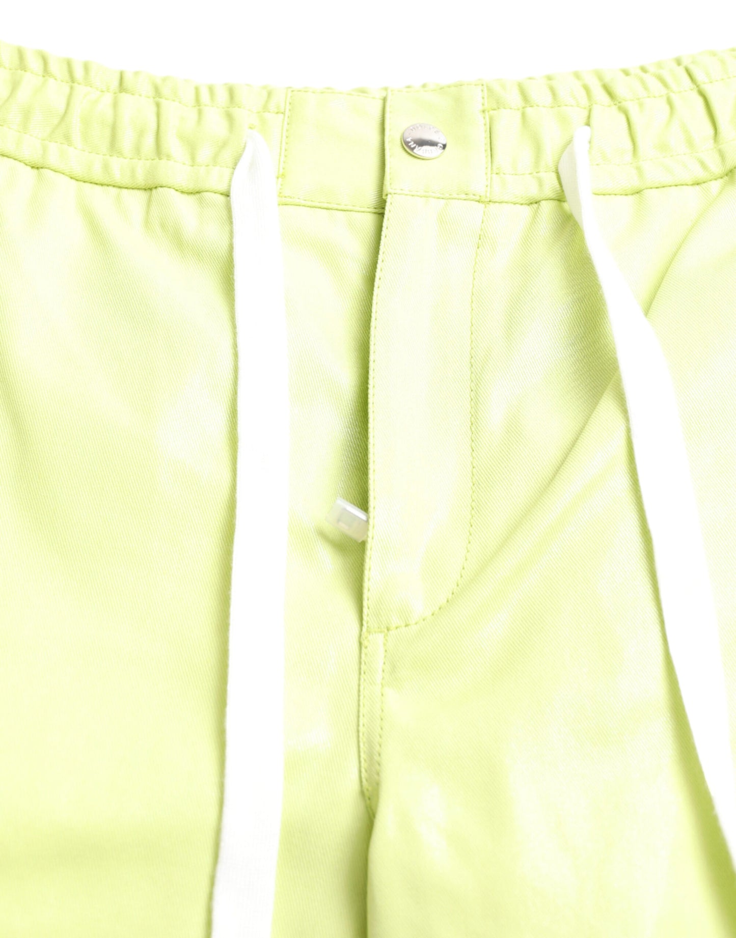 Bermudas elegantes de algodón verde claro