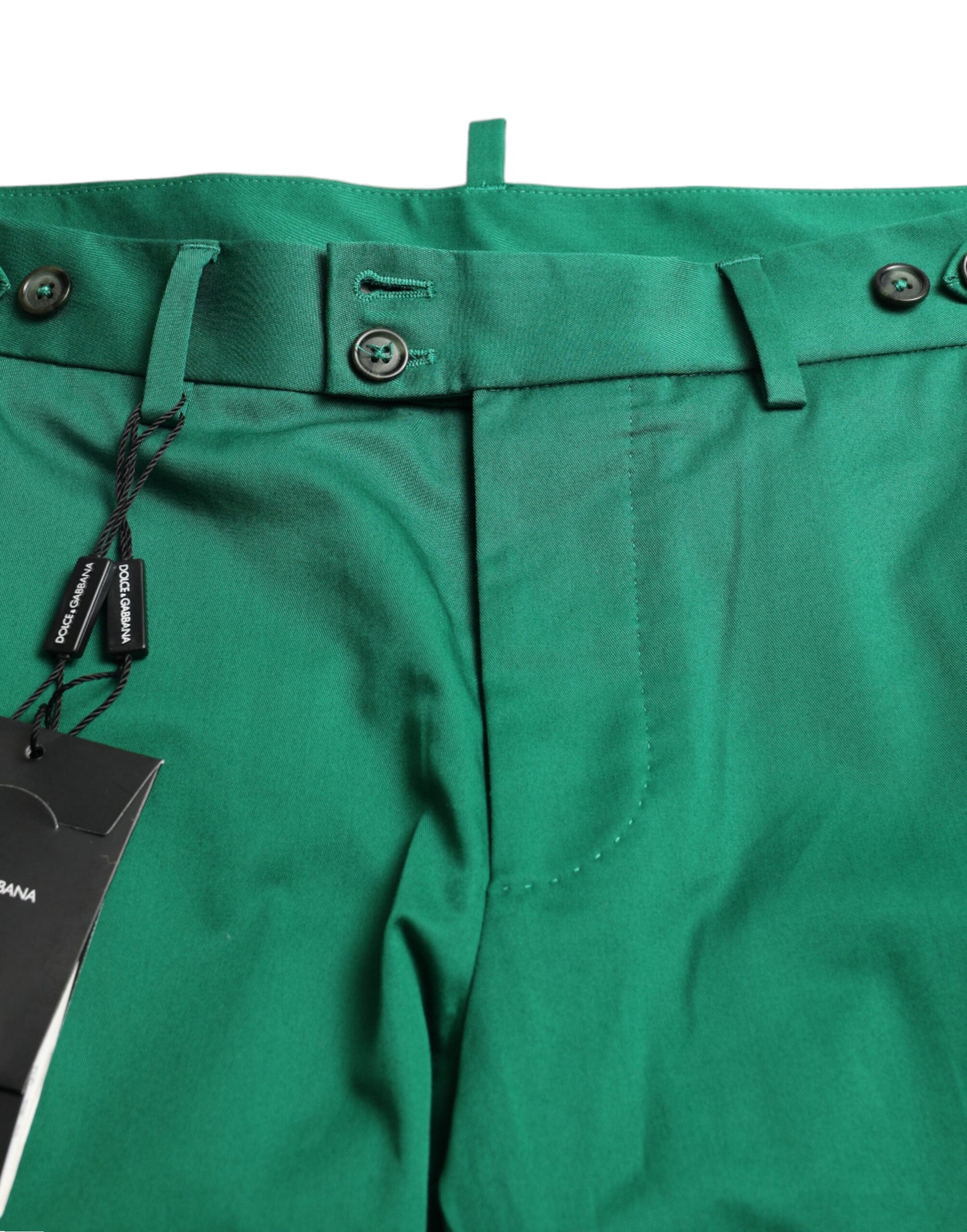 Elegantes bermudas de algodón verde oscuro