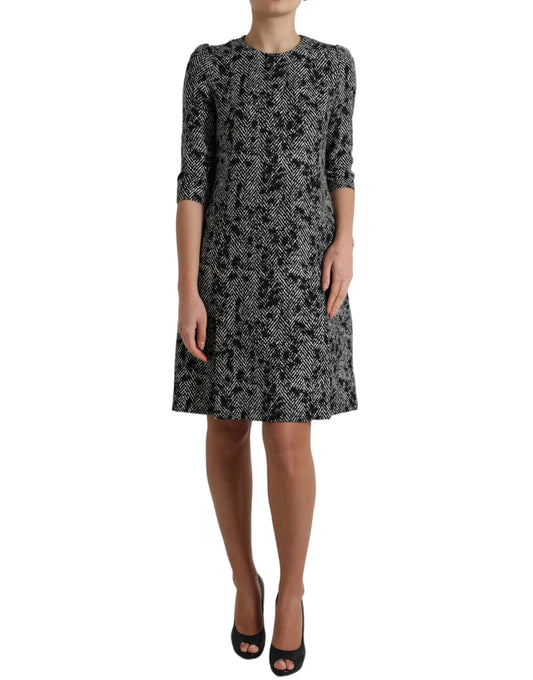 Elegante minivestido recto con estampado de chevrones