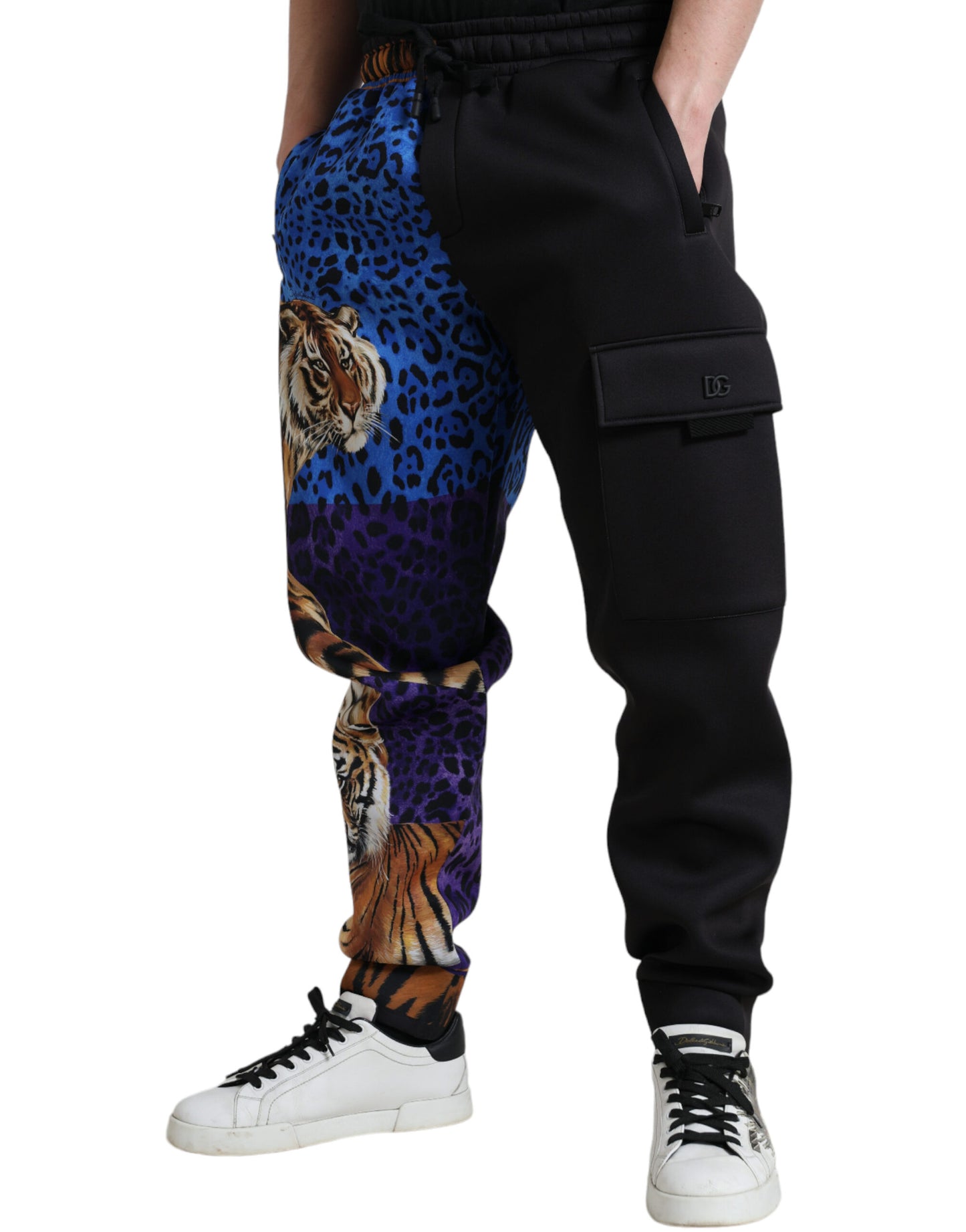 Elegantes pantalones deportivos con estampado de tigre