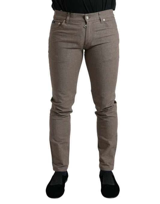 Elegantes pantalones ajustados de algodón elástico marrón