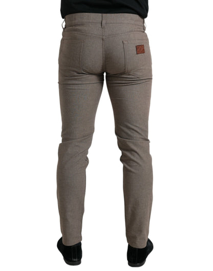 Elegantes pantalones ajustados de algodón elástico marrón