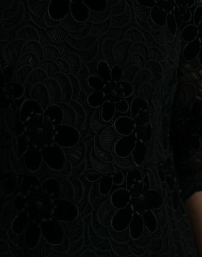 Elegante vestido tubo de encaje floral