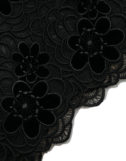 Elegante vestido tubo de encaje floral